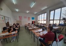 Искуства ученика приликом савладавања наставног садржаја и праћења наставе од увођења комбинованог начина рада у школи